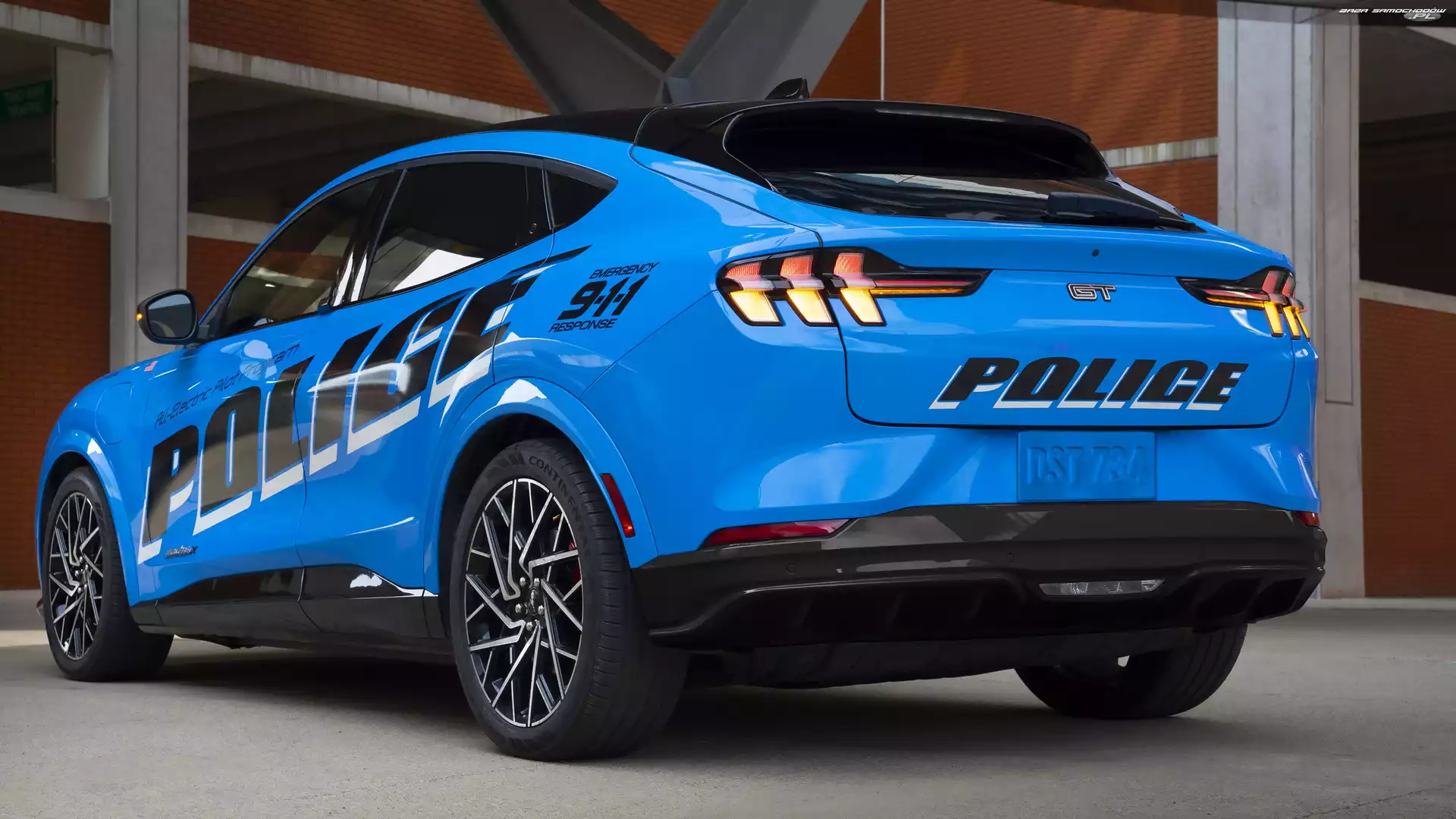 Policyjny, Ford Mustang Mach-E GT