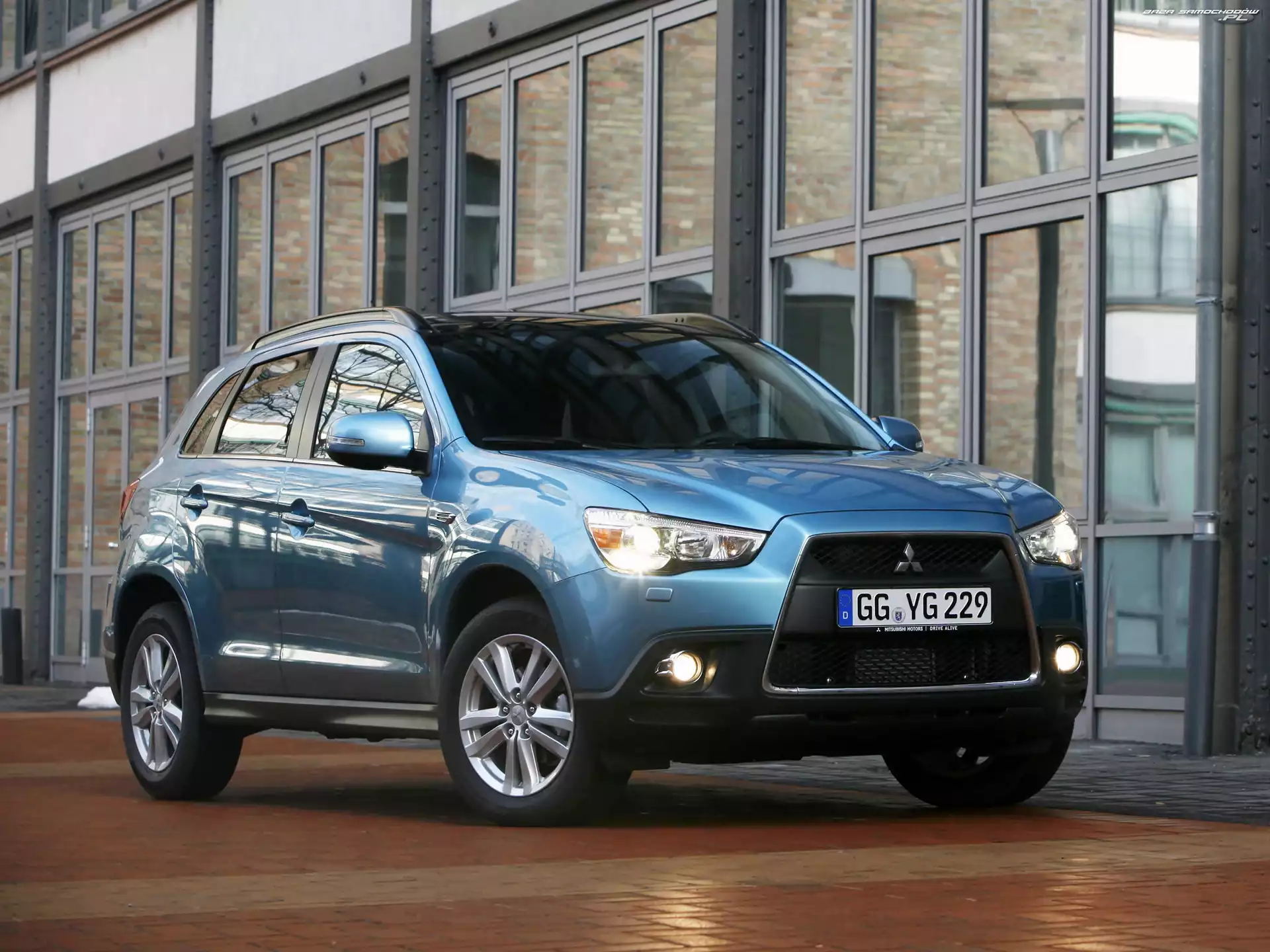 2010, Niebieskie, Mitsubishi ASX Crossover