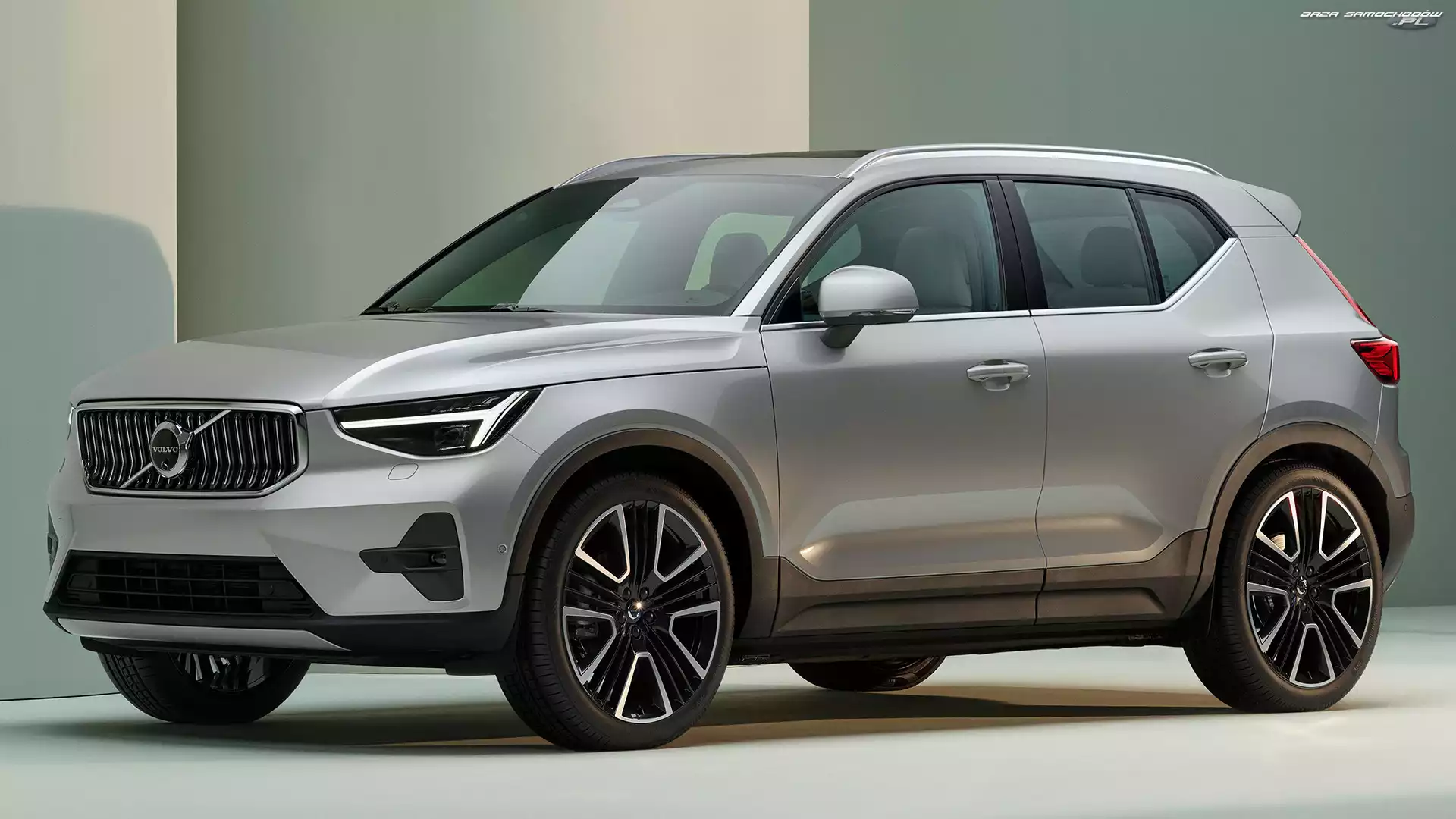 2022, Volvo XC40