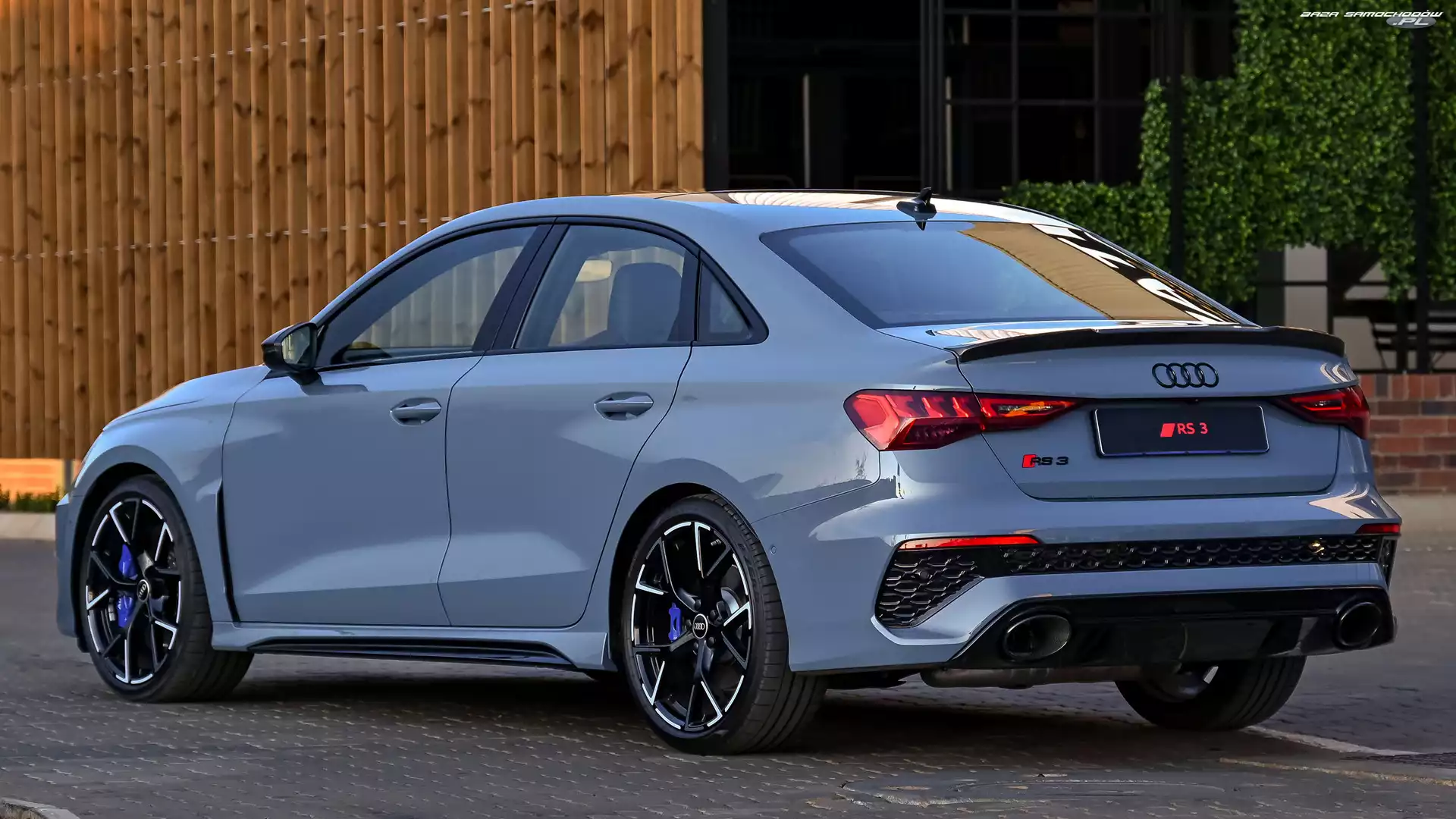 Sedan, Audi RS 3