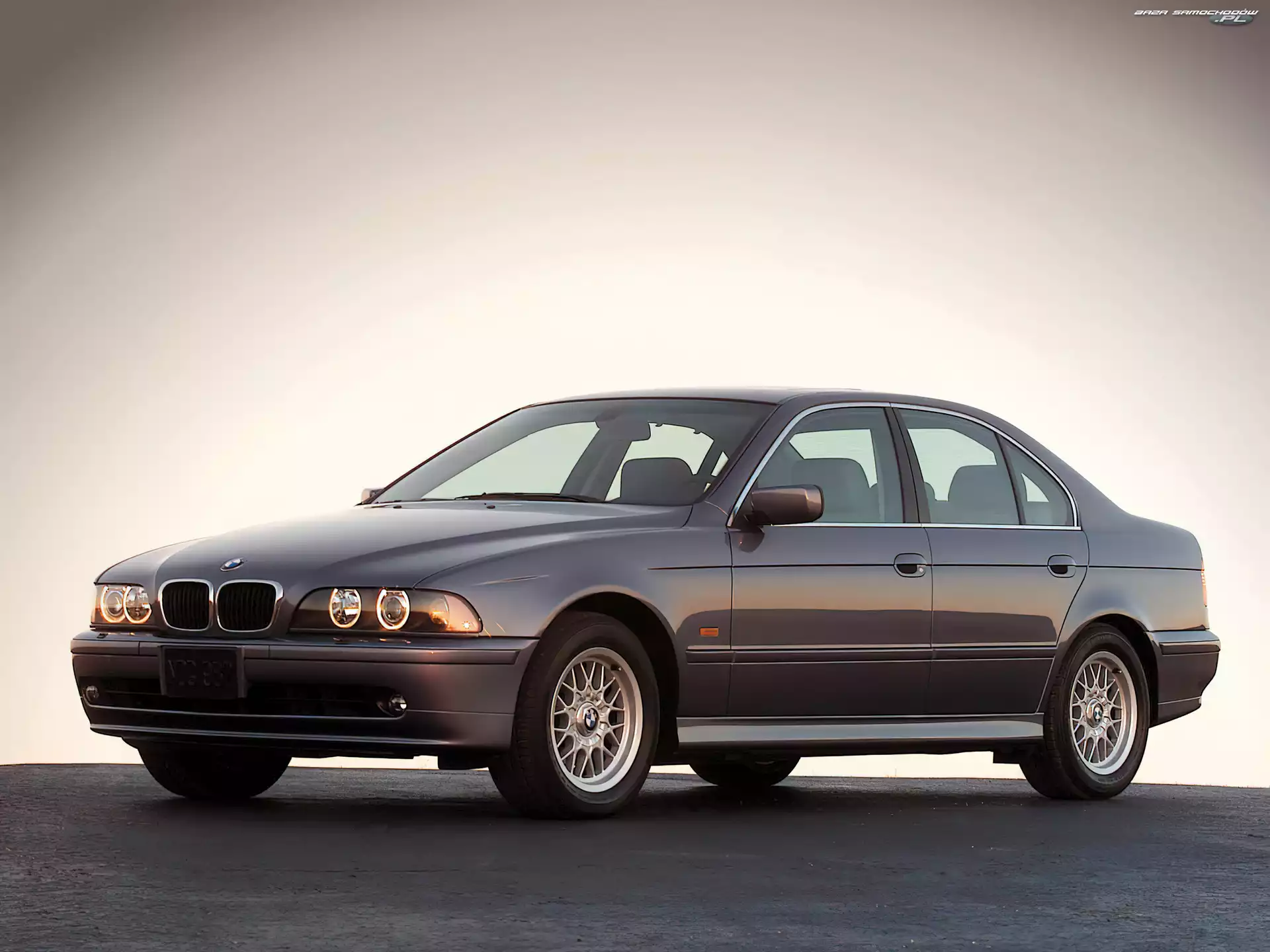 E39, BMW 5