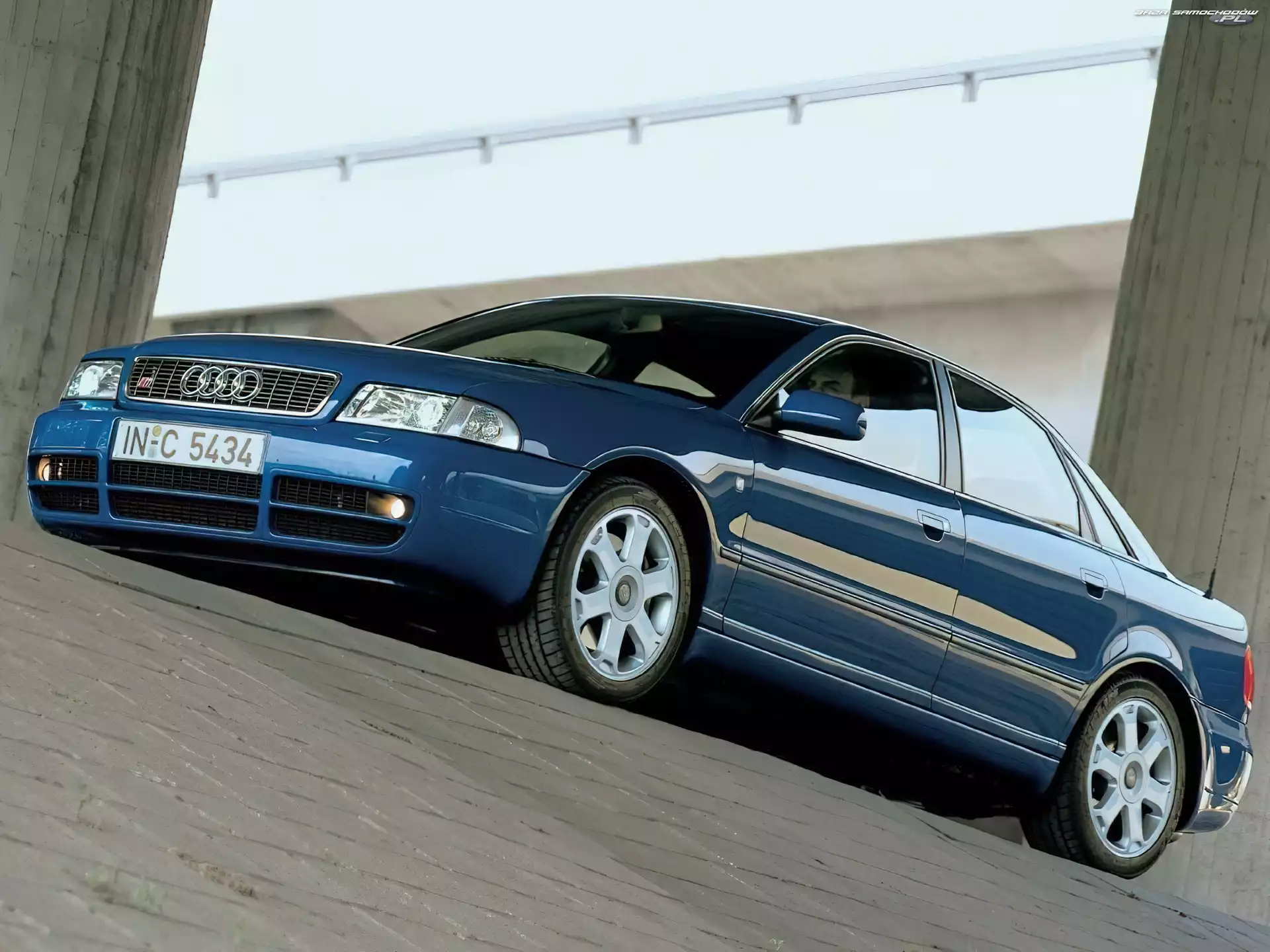 B5, Audi A4