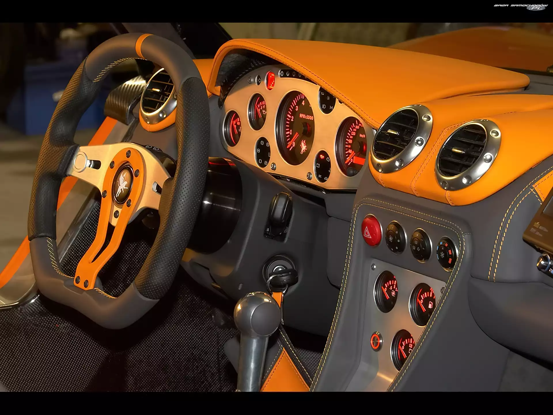 Kokpit, Gumpert Apollo