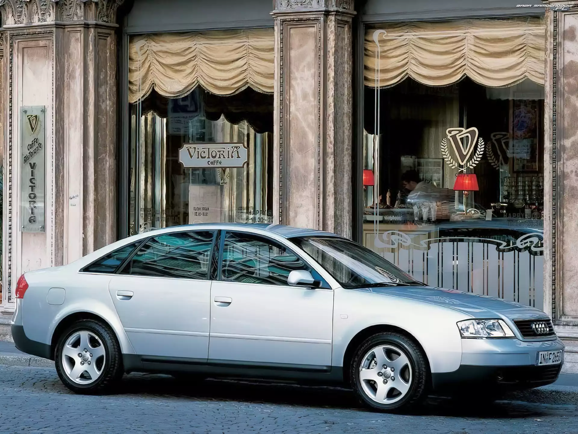 Audi A6, Srebrny