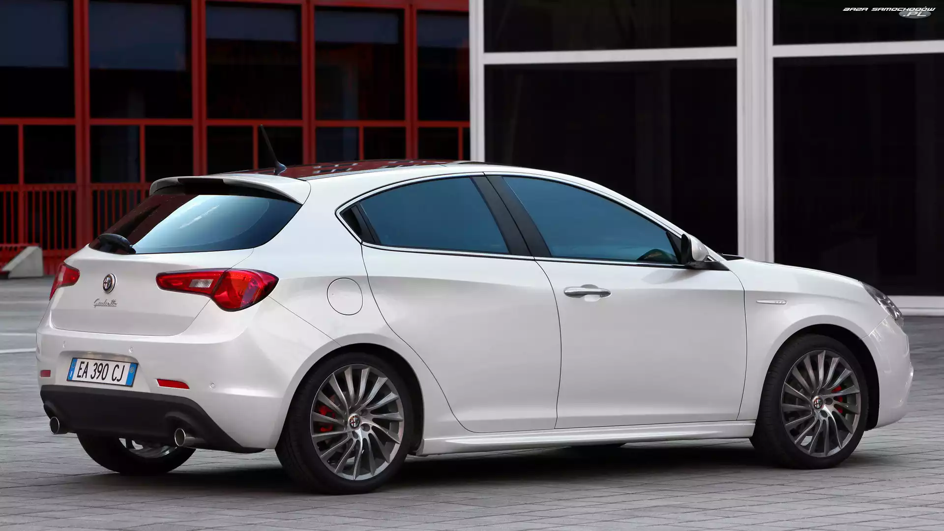 Bok, Biała, Alfa Romeo Giulietta