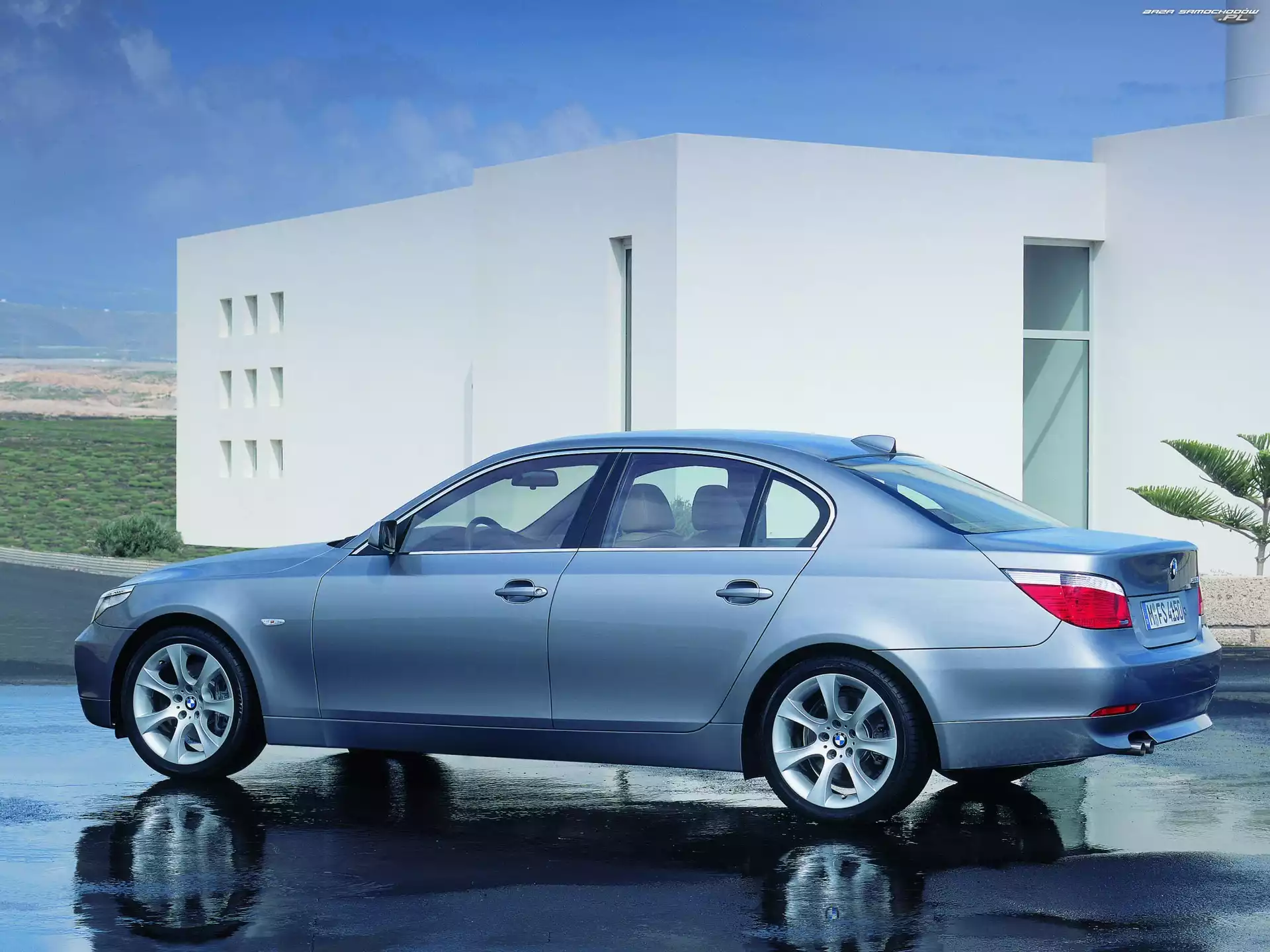 Budynek, Biały, BMW 5, Błękitny, E60