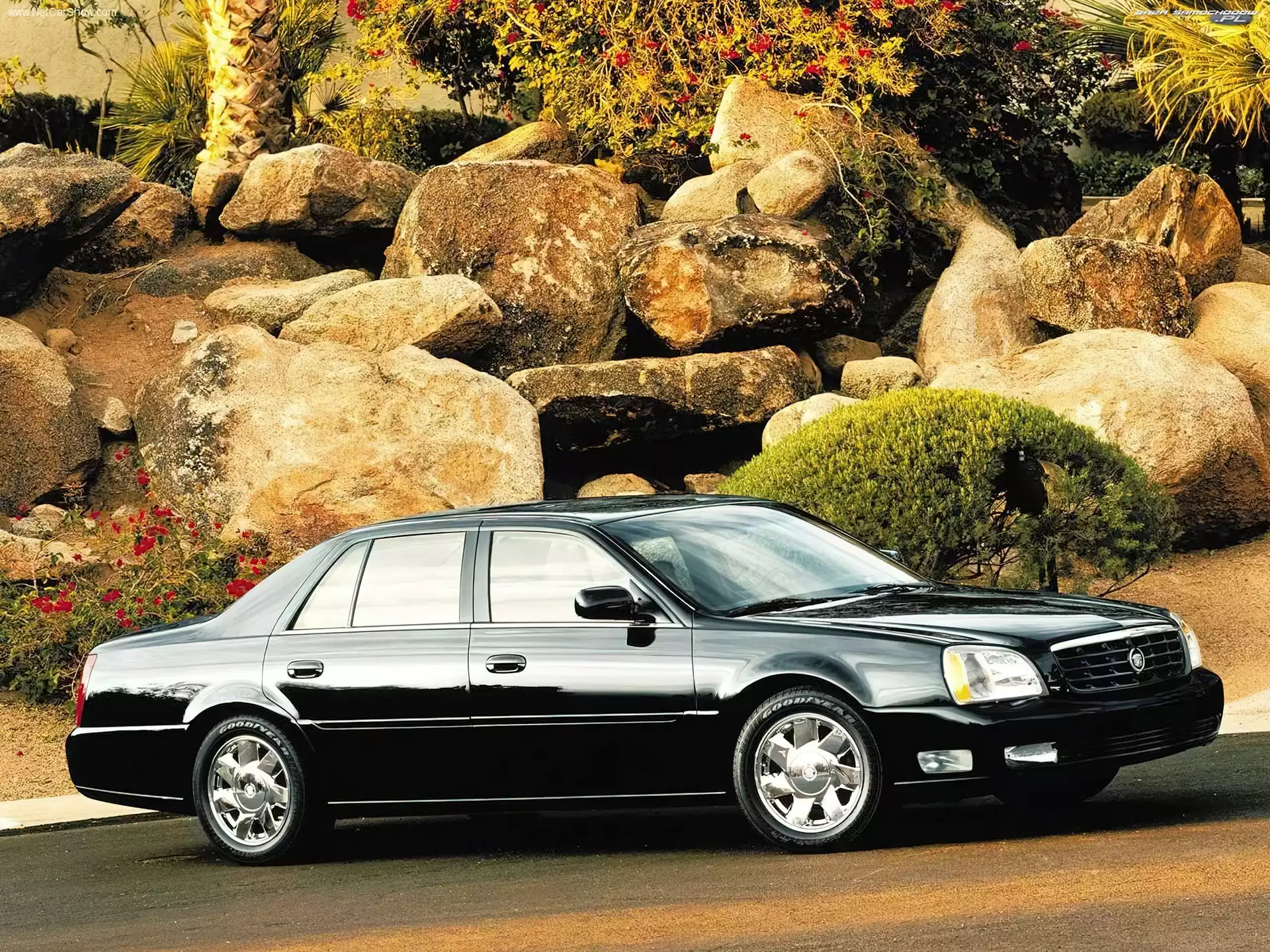 Cadillac DTS, Poprzednia, Wersja