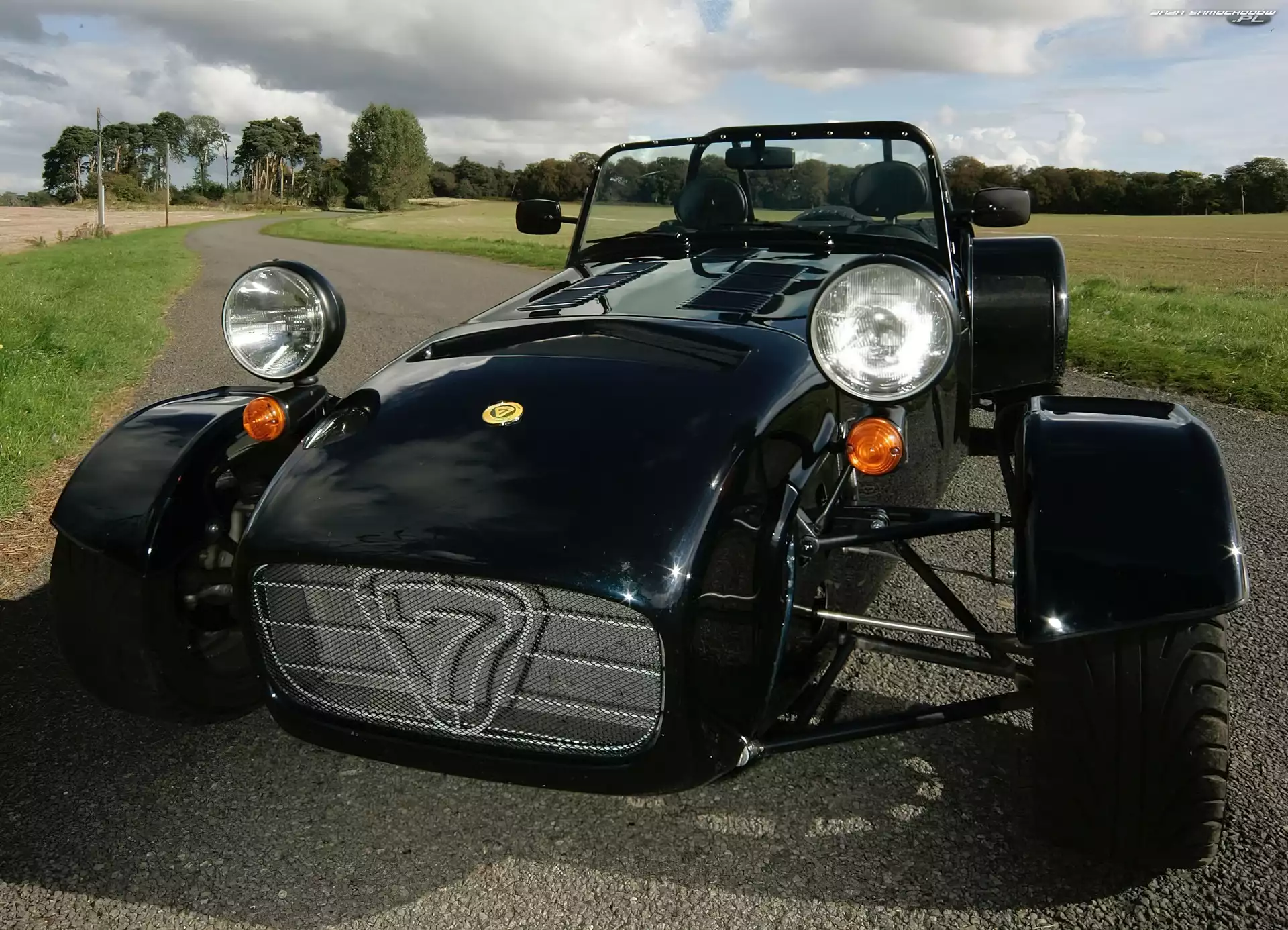 Caterham CSR, Czarny