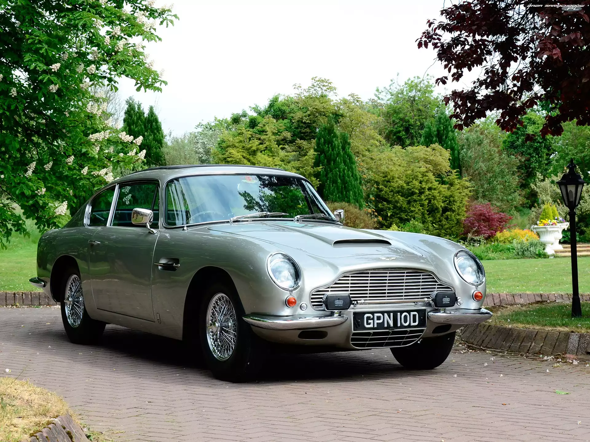 DB6, Zabytkowy, Aston Martin