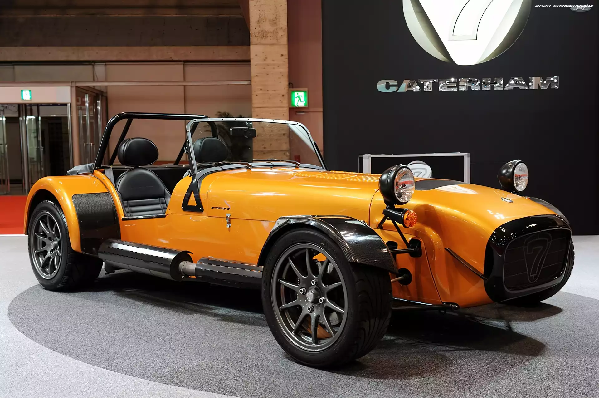 Caterham, Dealer