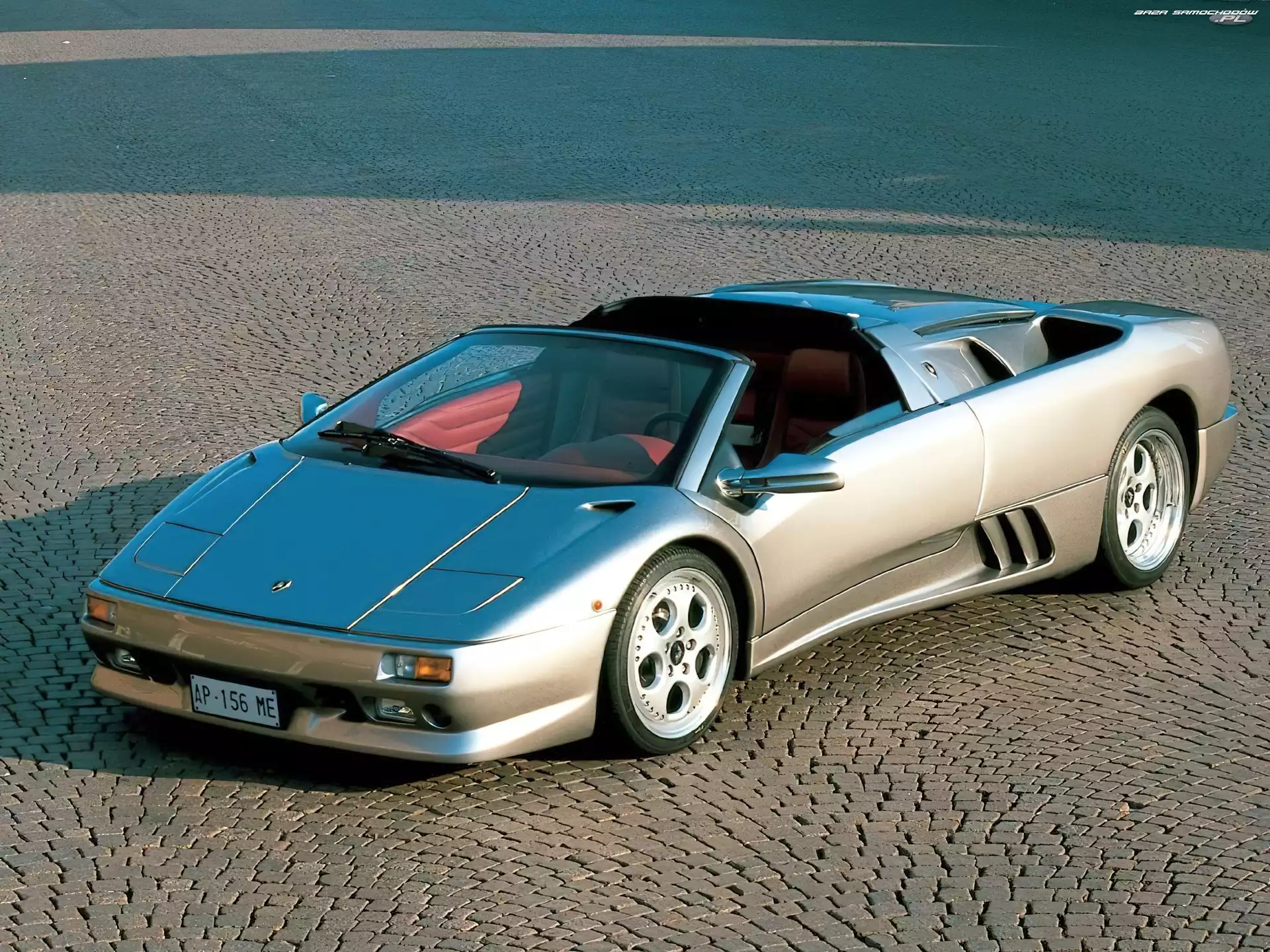 Roadster, Lamborghini Diablo