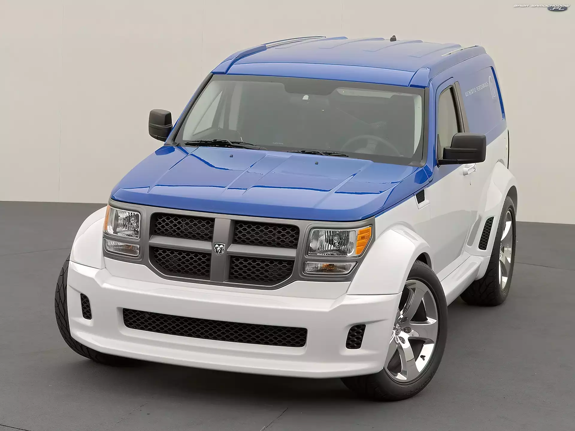 Dodge Nitro, Biało, Niebieski