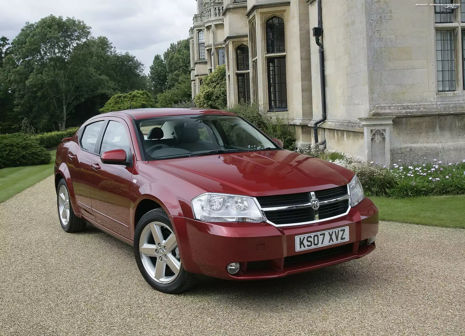 Dodge Avenger, Samochód, Bordowy