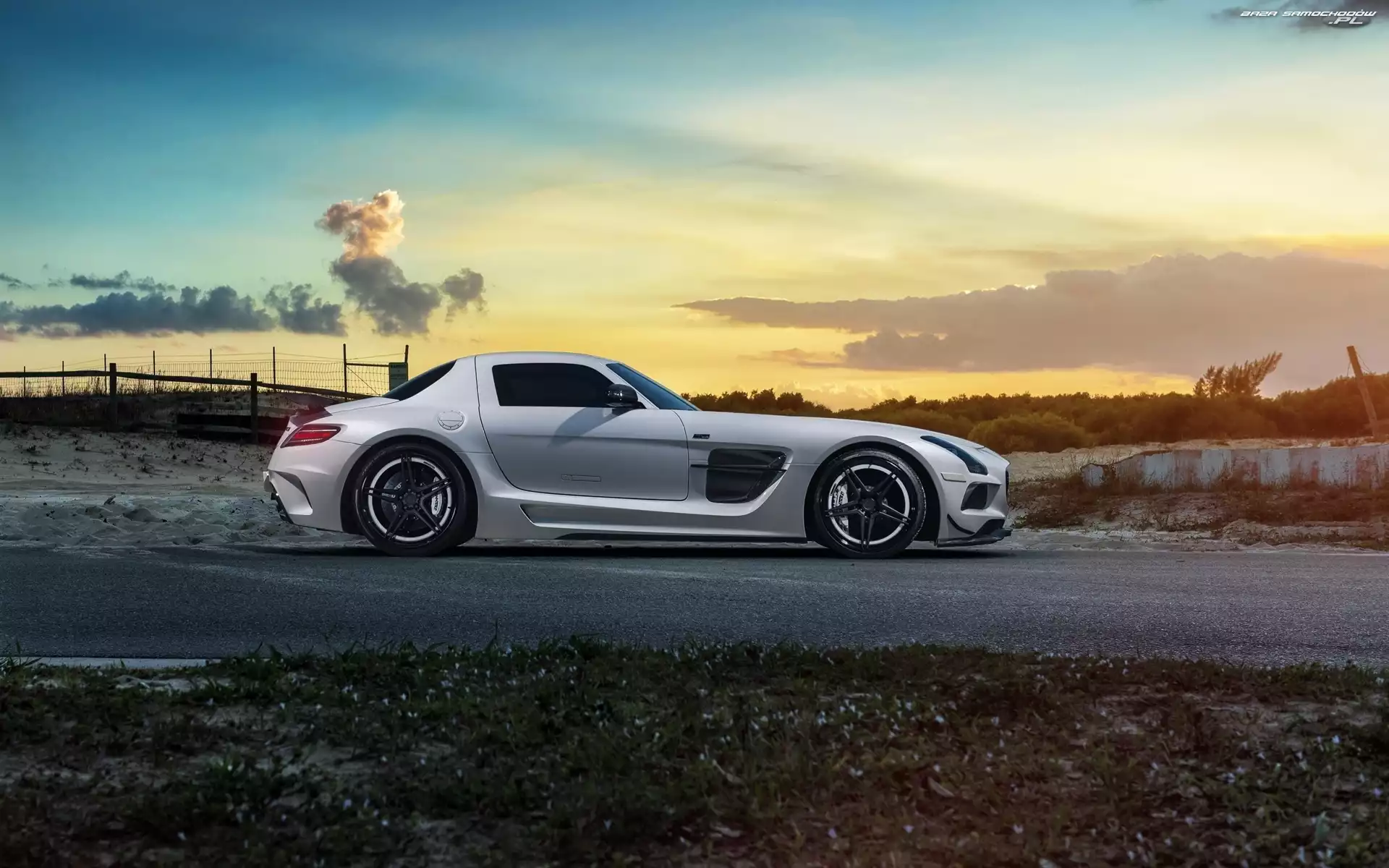 Droga, Mercedes SLS Zachód, Słońca