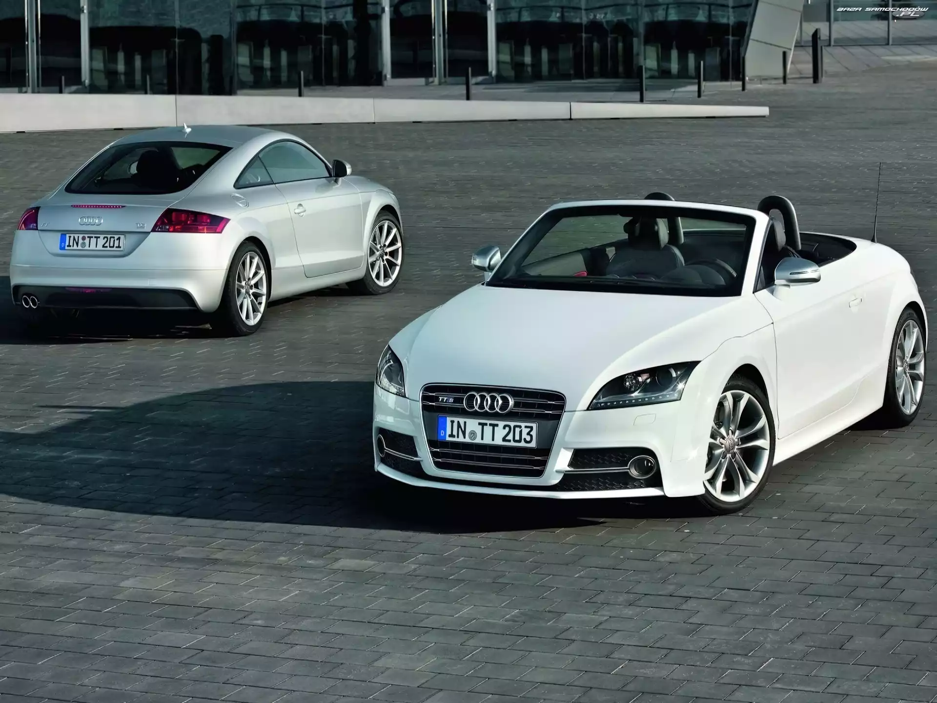 Audi TT, Dwie, Nadwozia, Wersje
