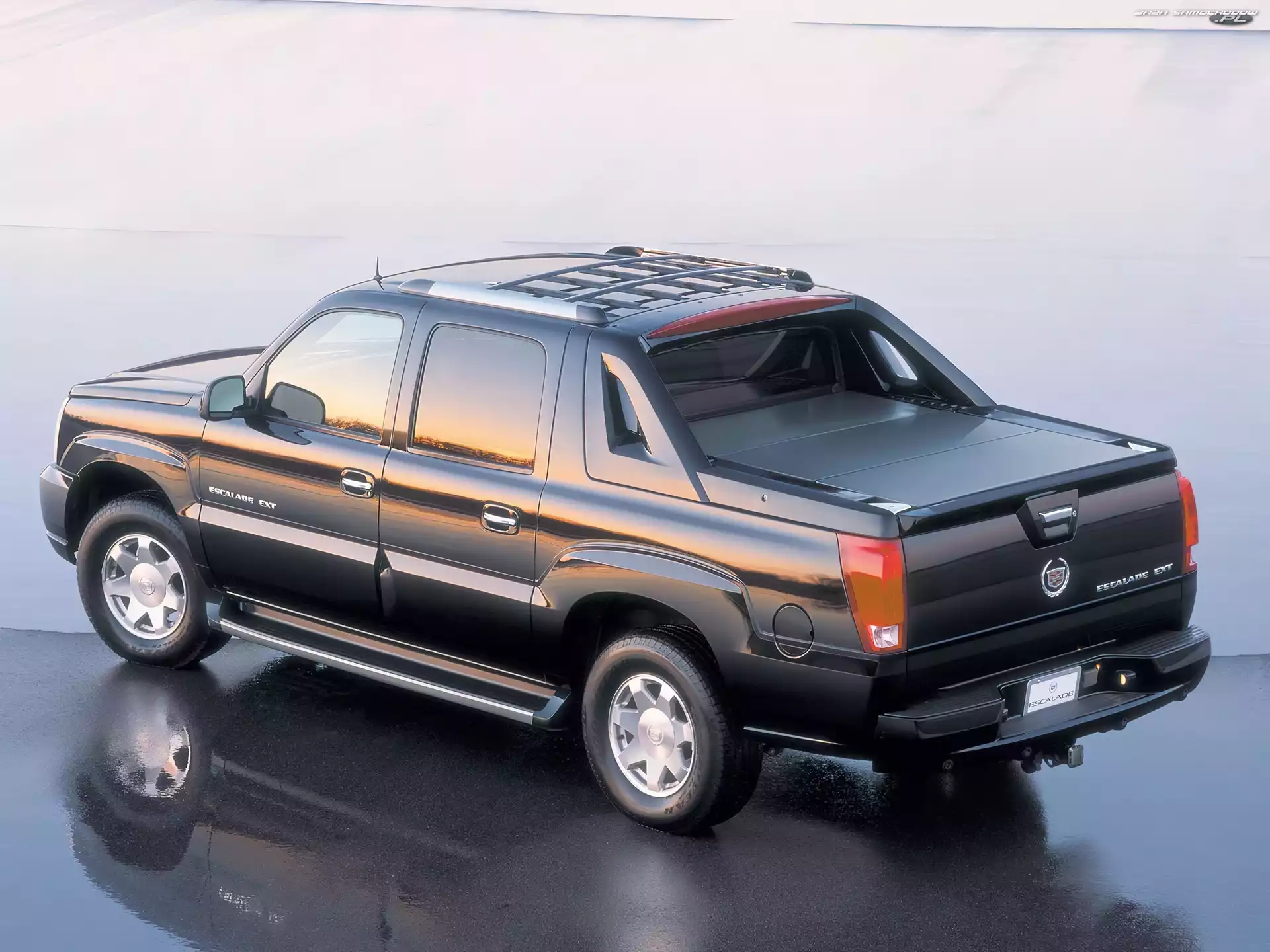 Escalade III