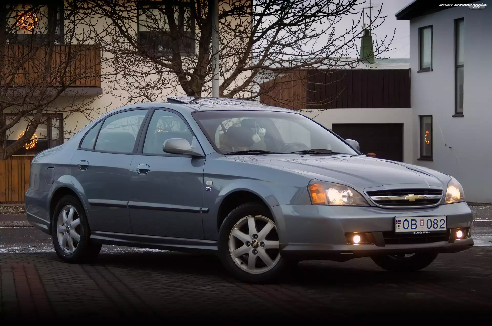 Szyberdach, Chevrolet Evanda
