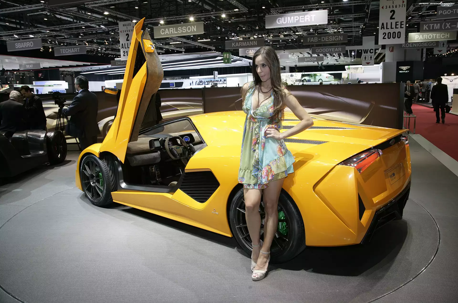 Giugiaro, Modelka, Italdesign, Frazer-Nash