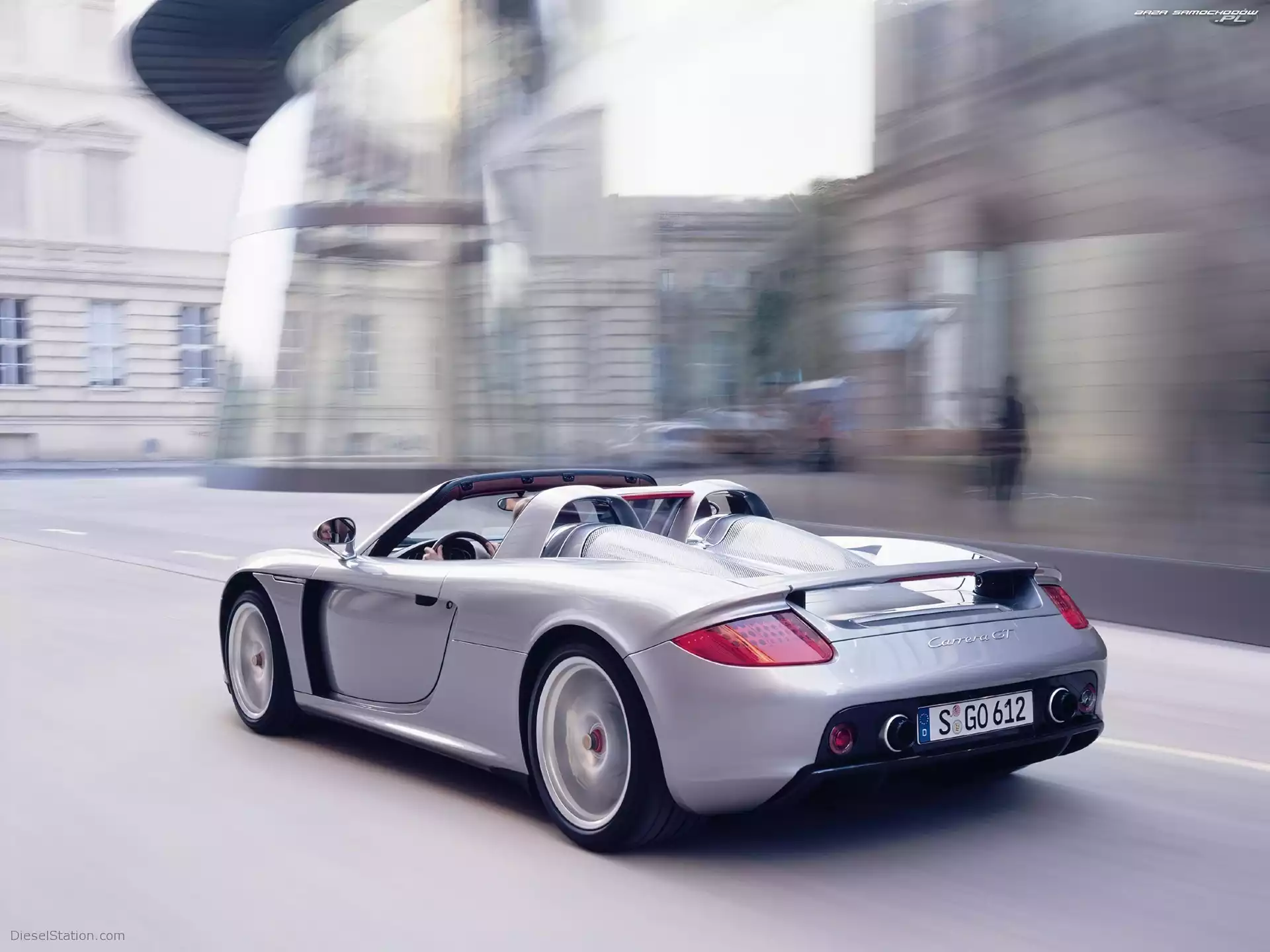 Srebrny, Carrera GT