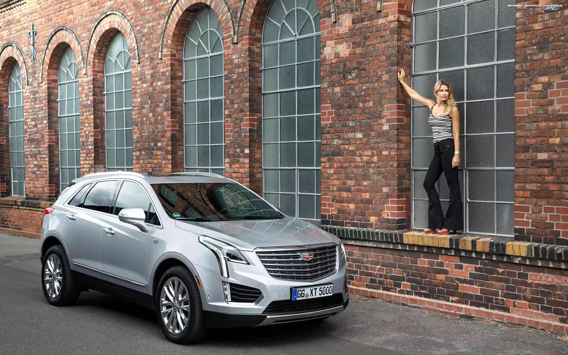 Kobieta, Okna, Cadillac XTS, Srebrny, Ściana
