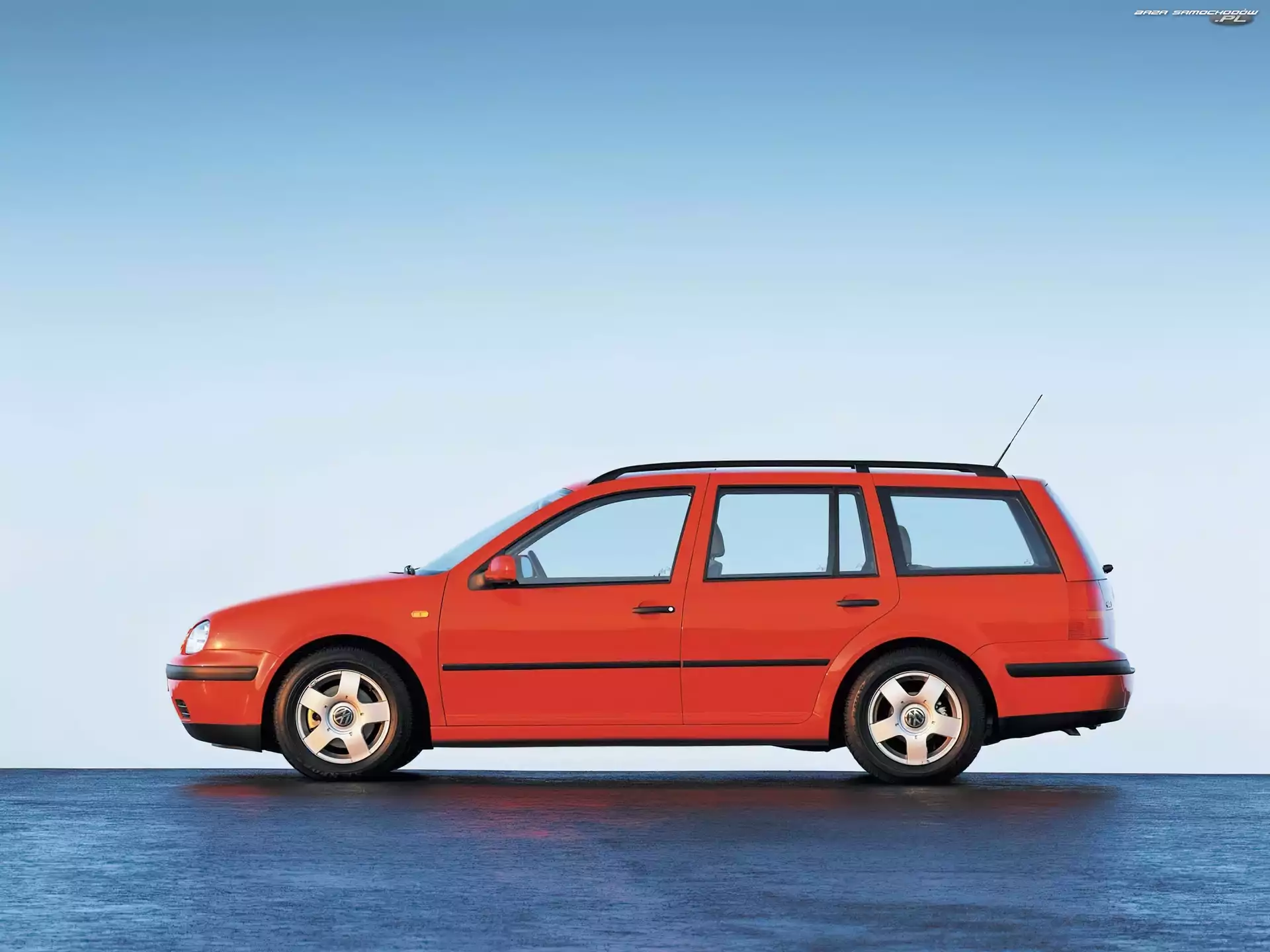 Kombi, Golf 4, Czerwone