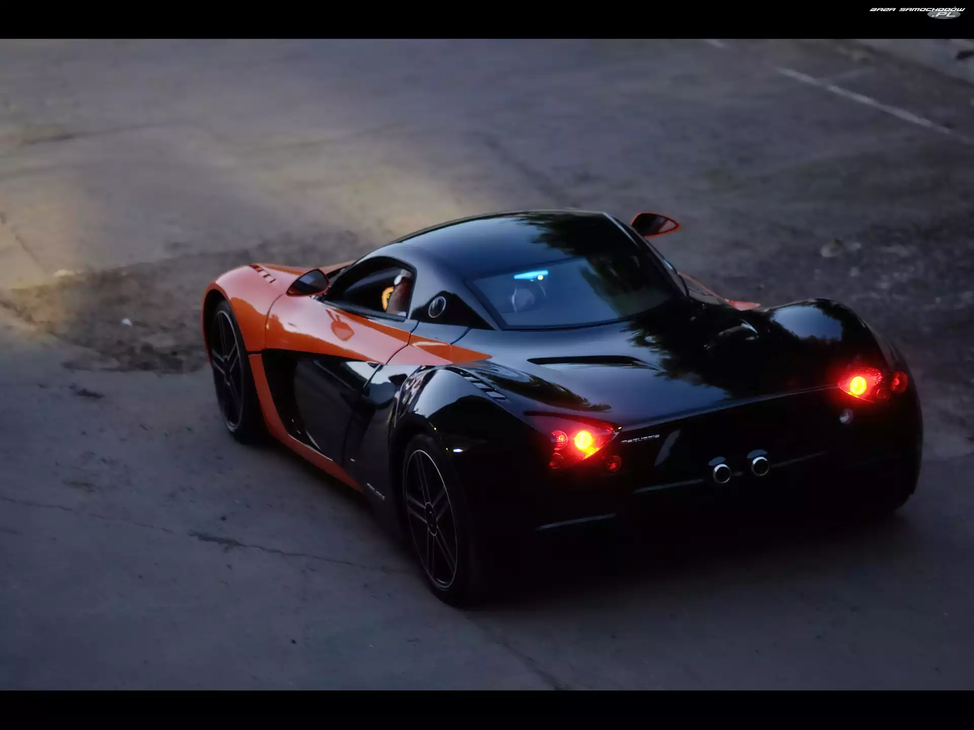 Lampy, Zmierzch, Marussia B1, Tył