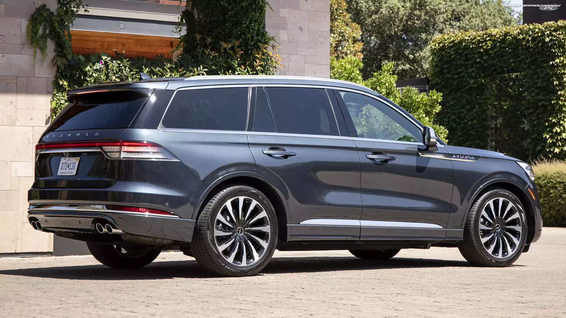 Lincoln Aviator