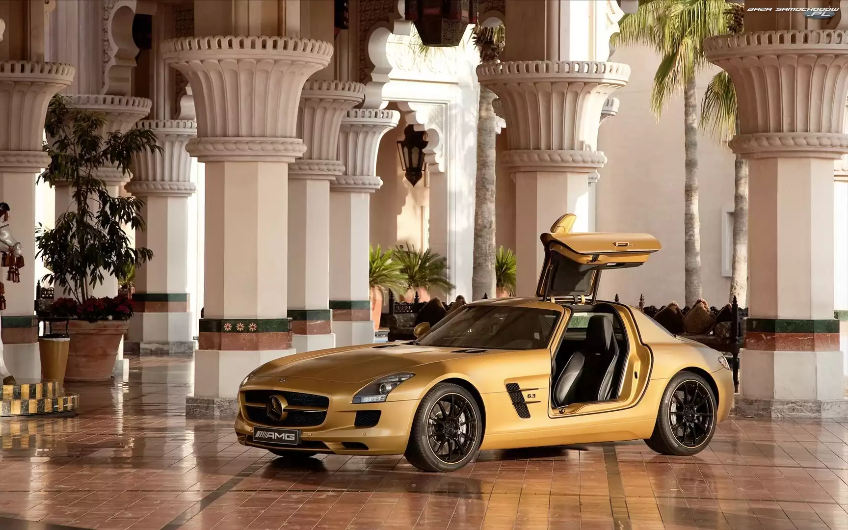 Złoty, Mercedes SLR