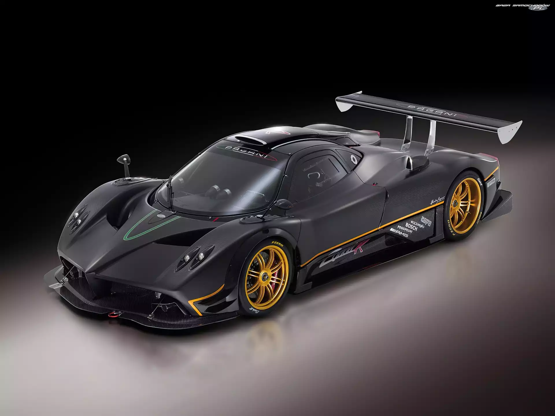 Powietrza, Pagani Zonda R, Wloty