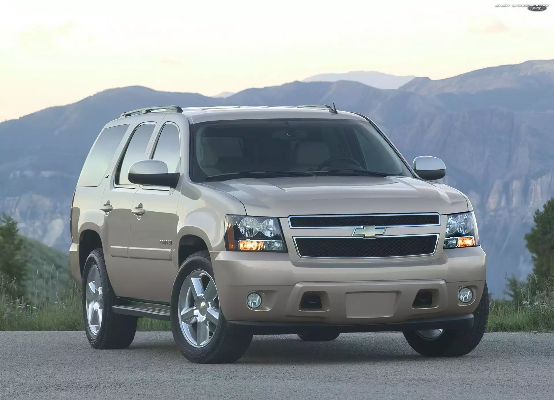 Przód, Chevrolet Tahoe, Zderzak