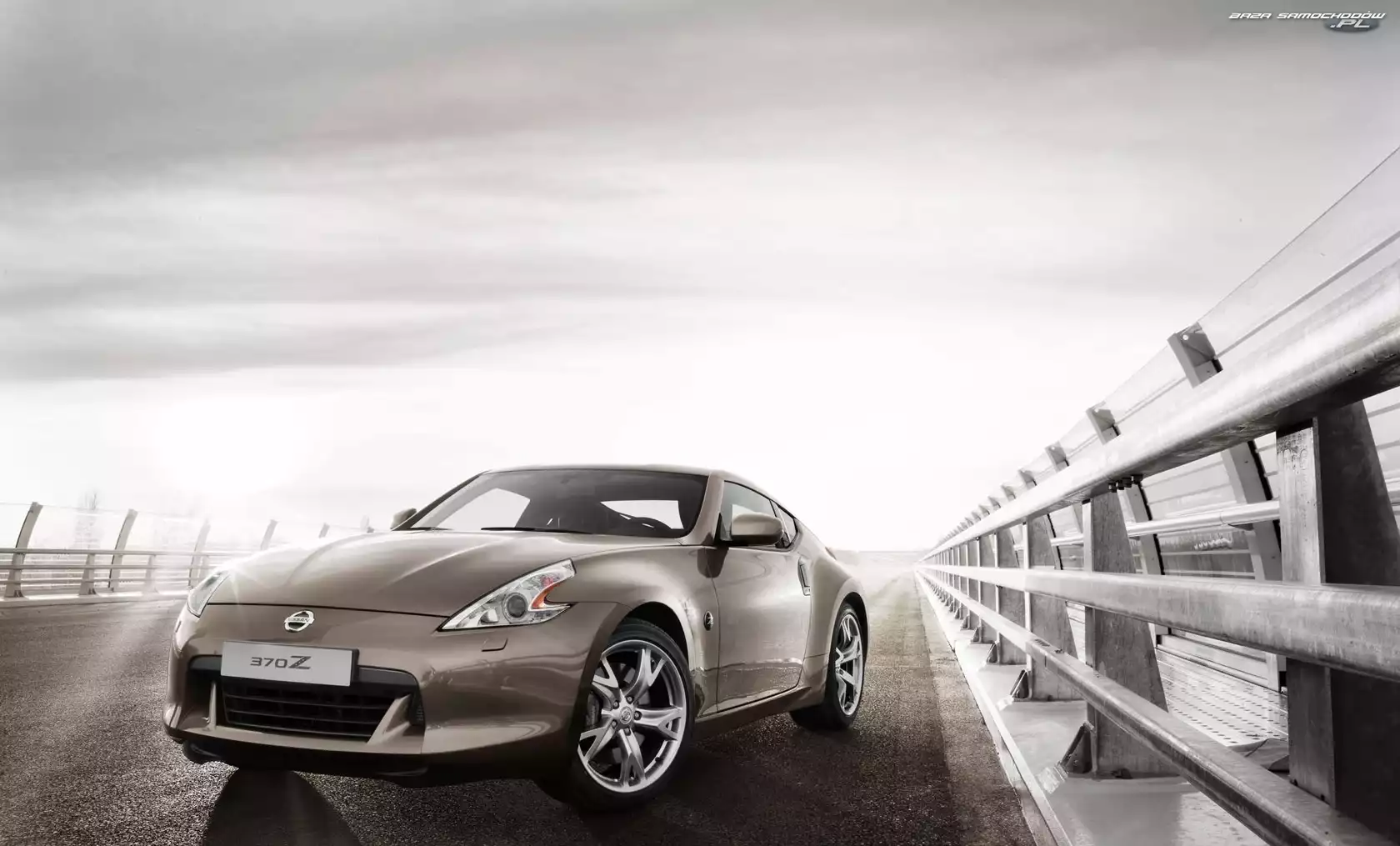 Reflektory, Nissan 370Z, Maska