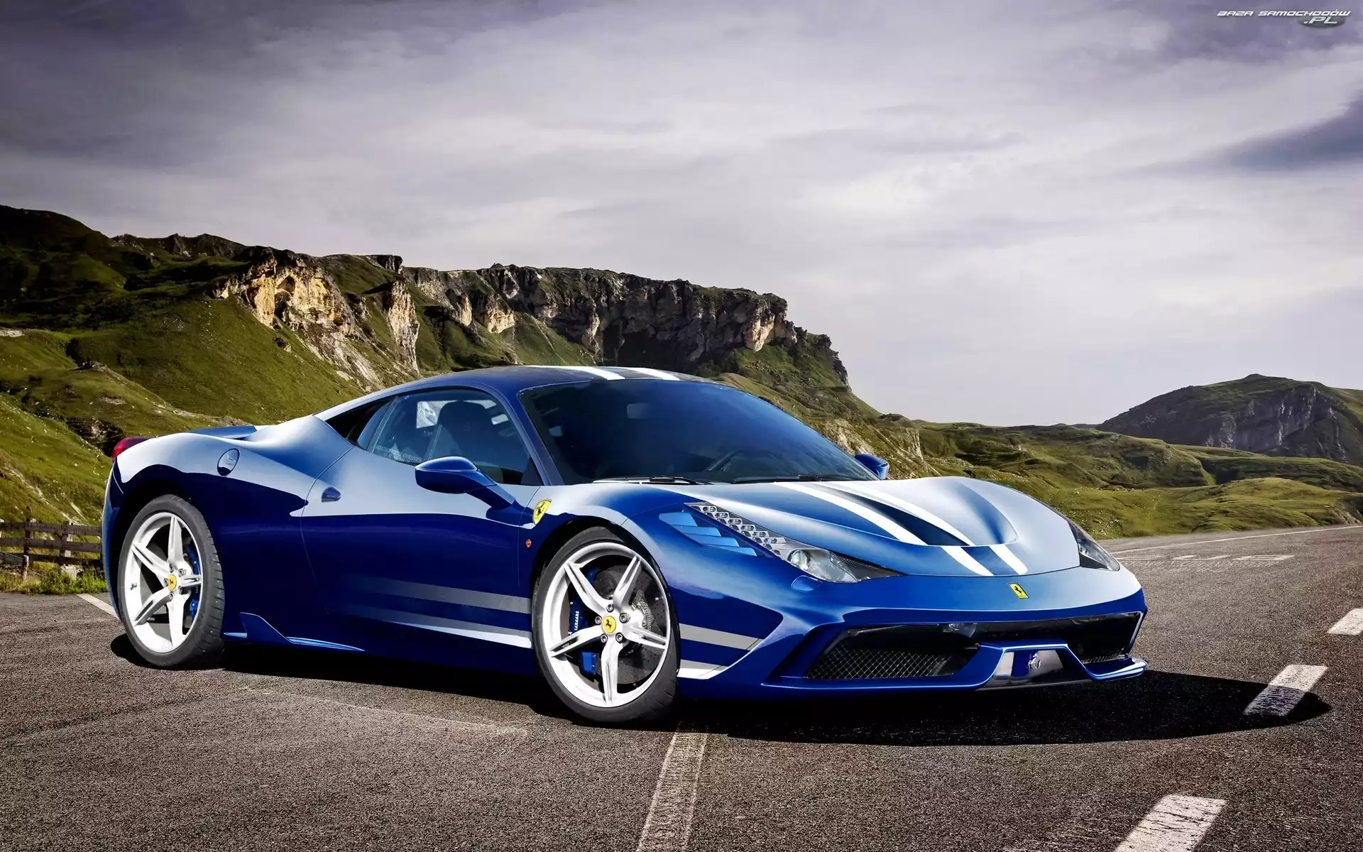 Skały, Góry, Italia, Ferrari 458, Droga