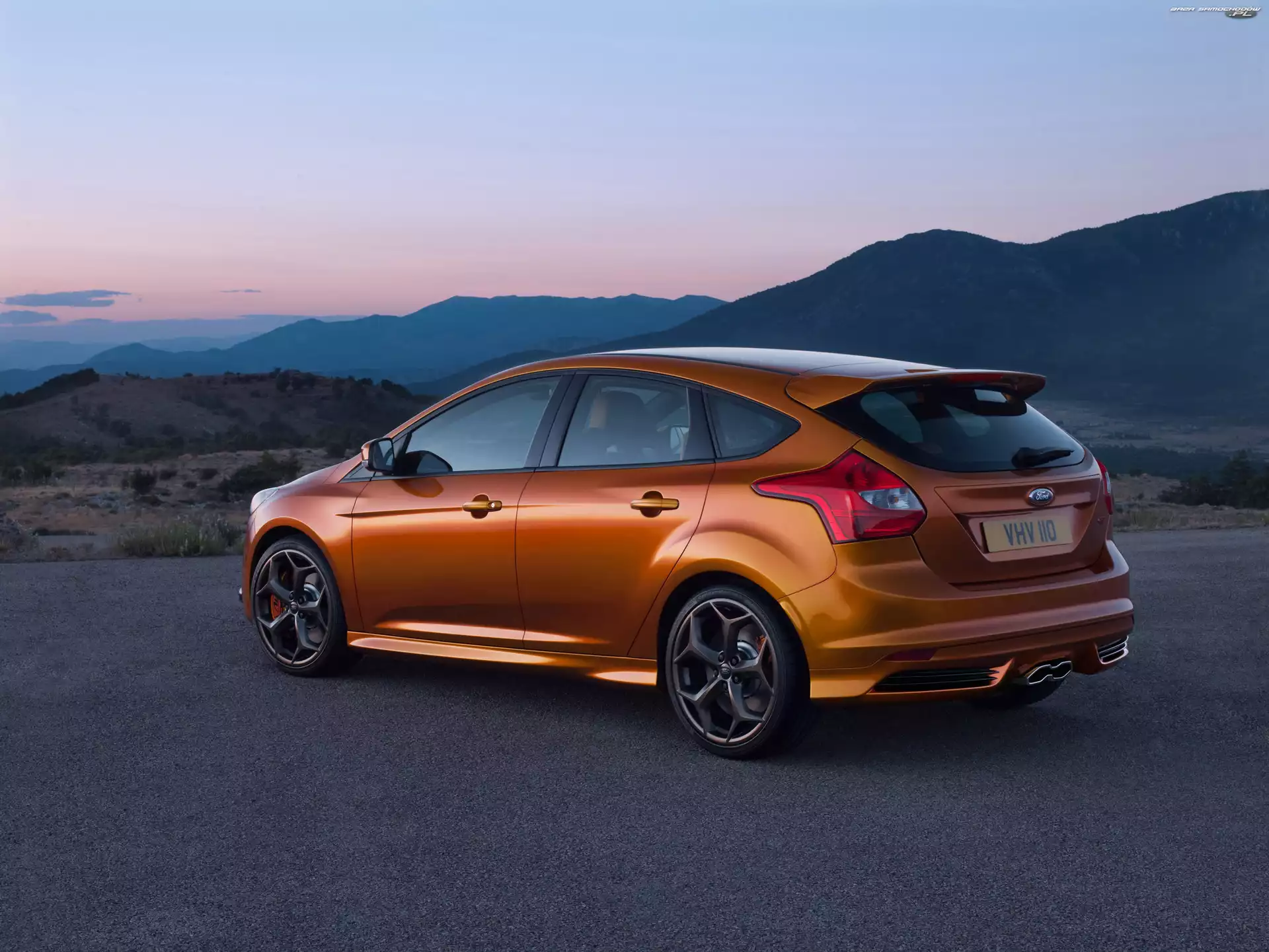 Tył, Ford Focus ST, Lampy