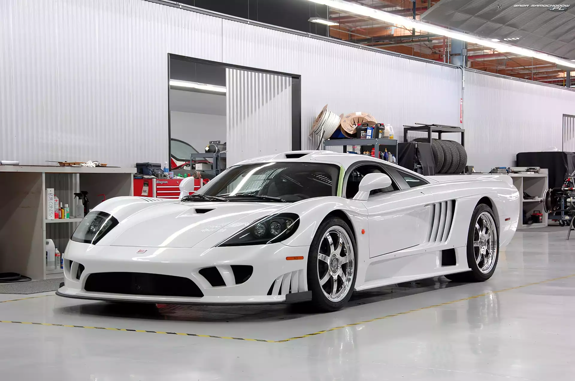 Warsztat, Biały, Saleen S7