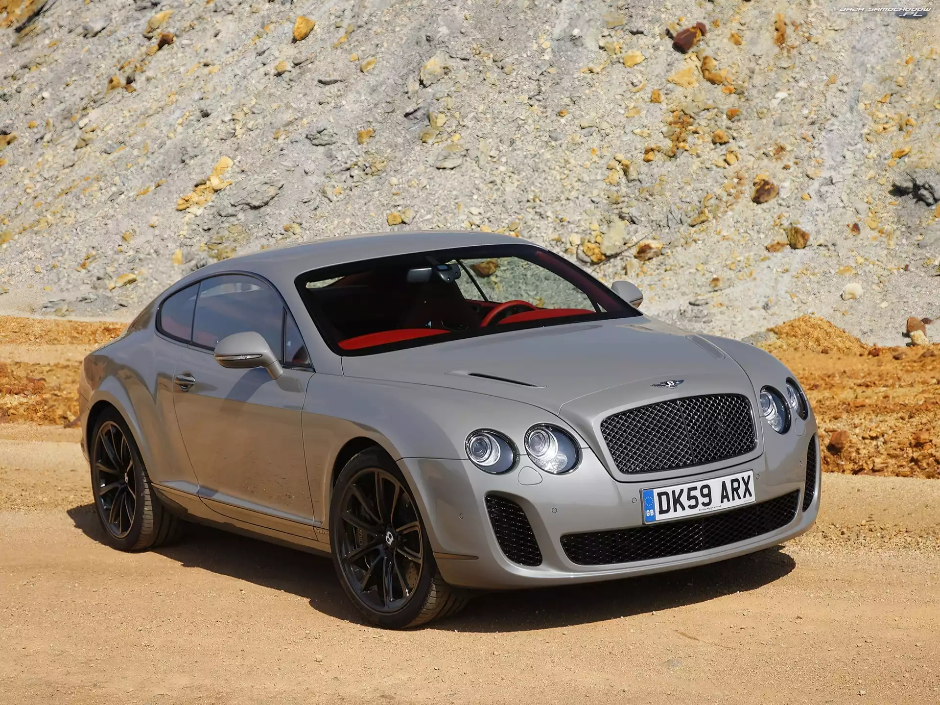 Wnętrze, Bentley Continental GTC, Czerwone