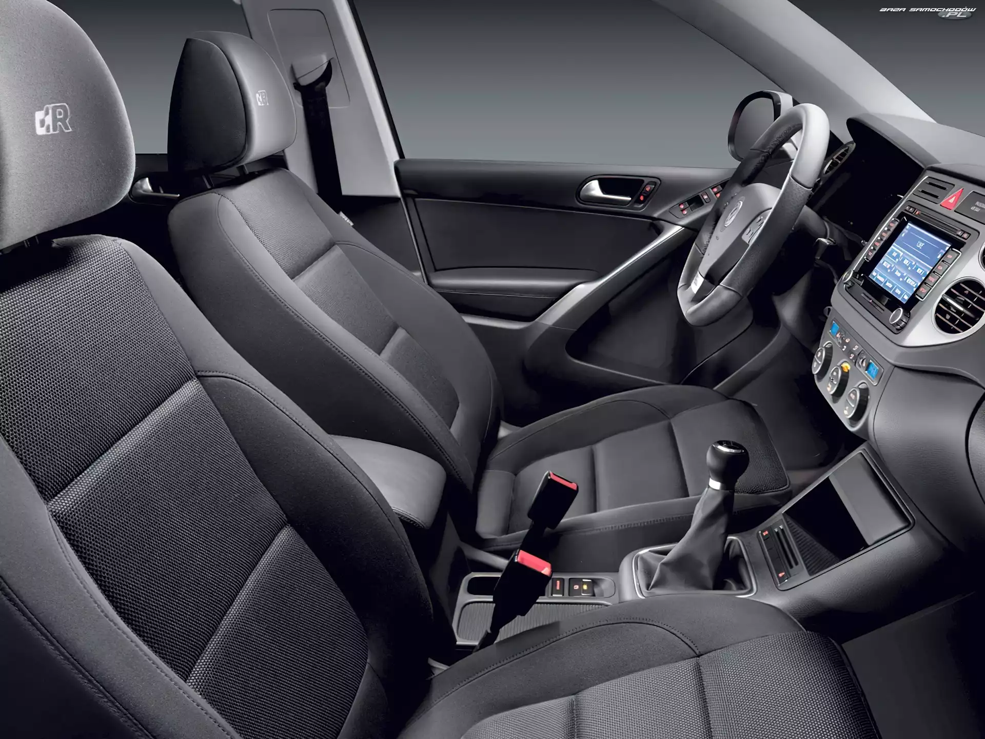 Wnętrze, Volkswagen Tiguan, Ciemne