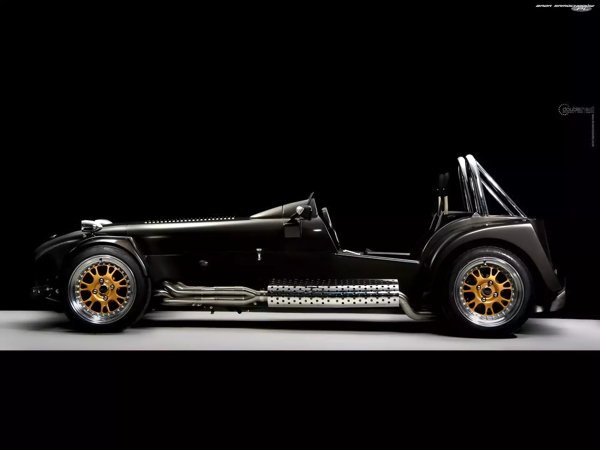 Wydechowy, Caterham Seria R, Układ