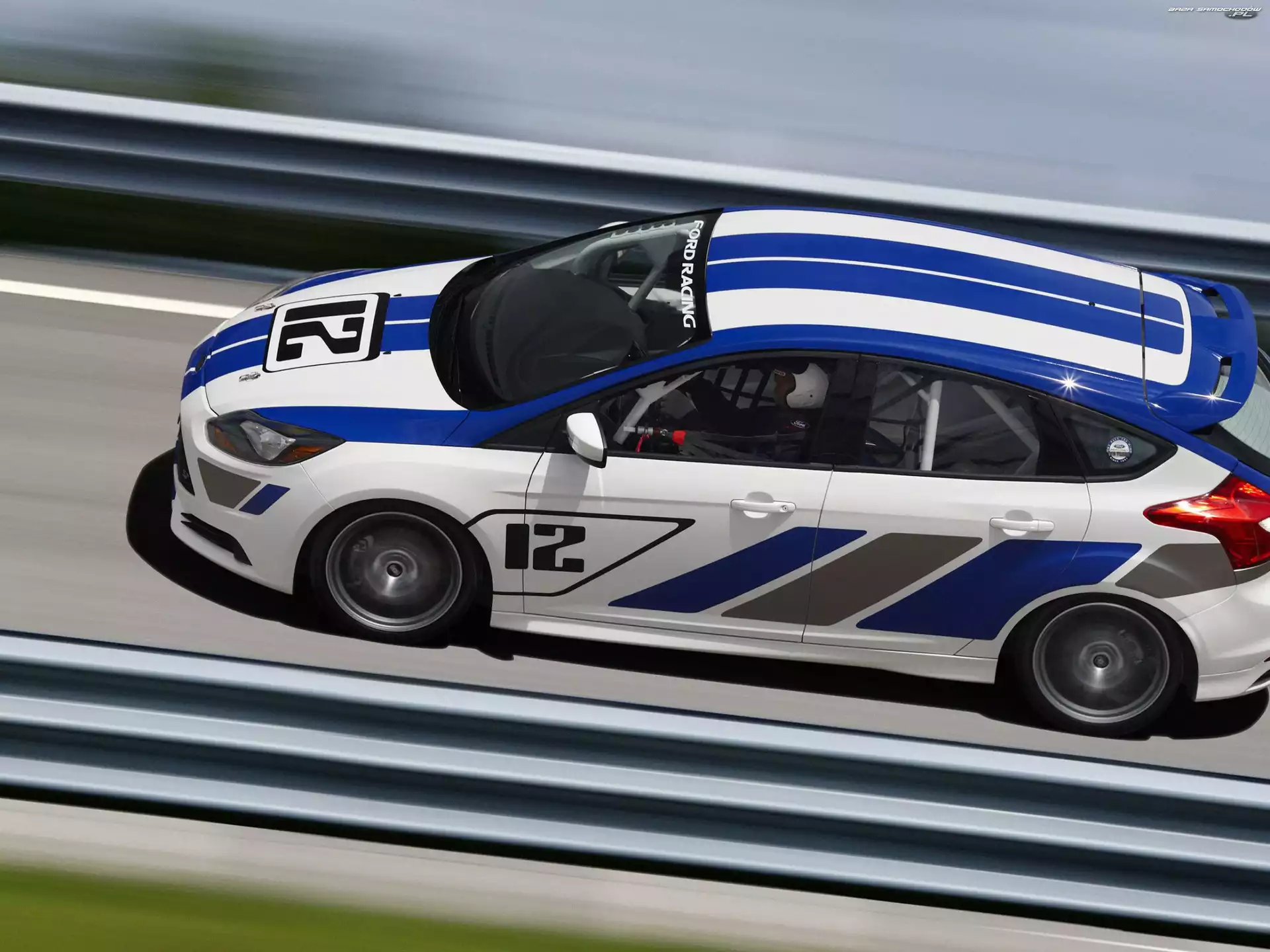 Wyścigowy, Ford Focus ST-R, Tor