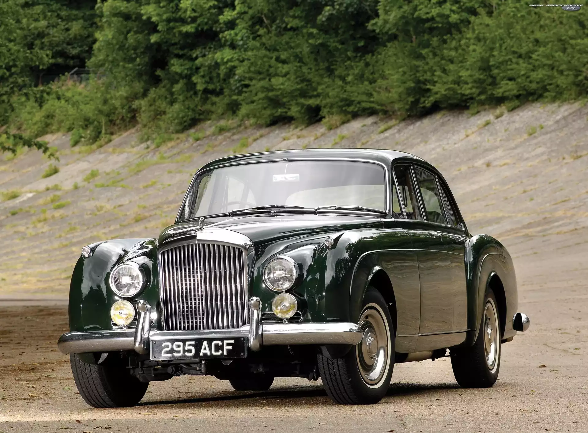 Zabytkowy, Bentley S2 Continental, Samochód